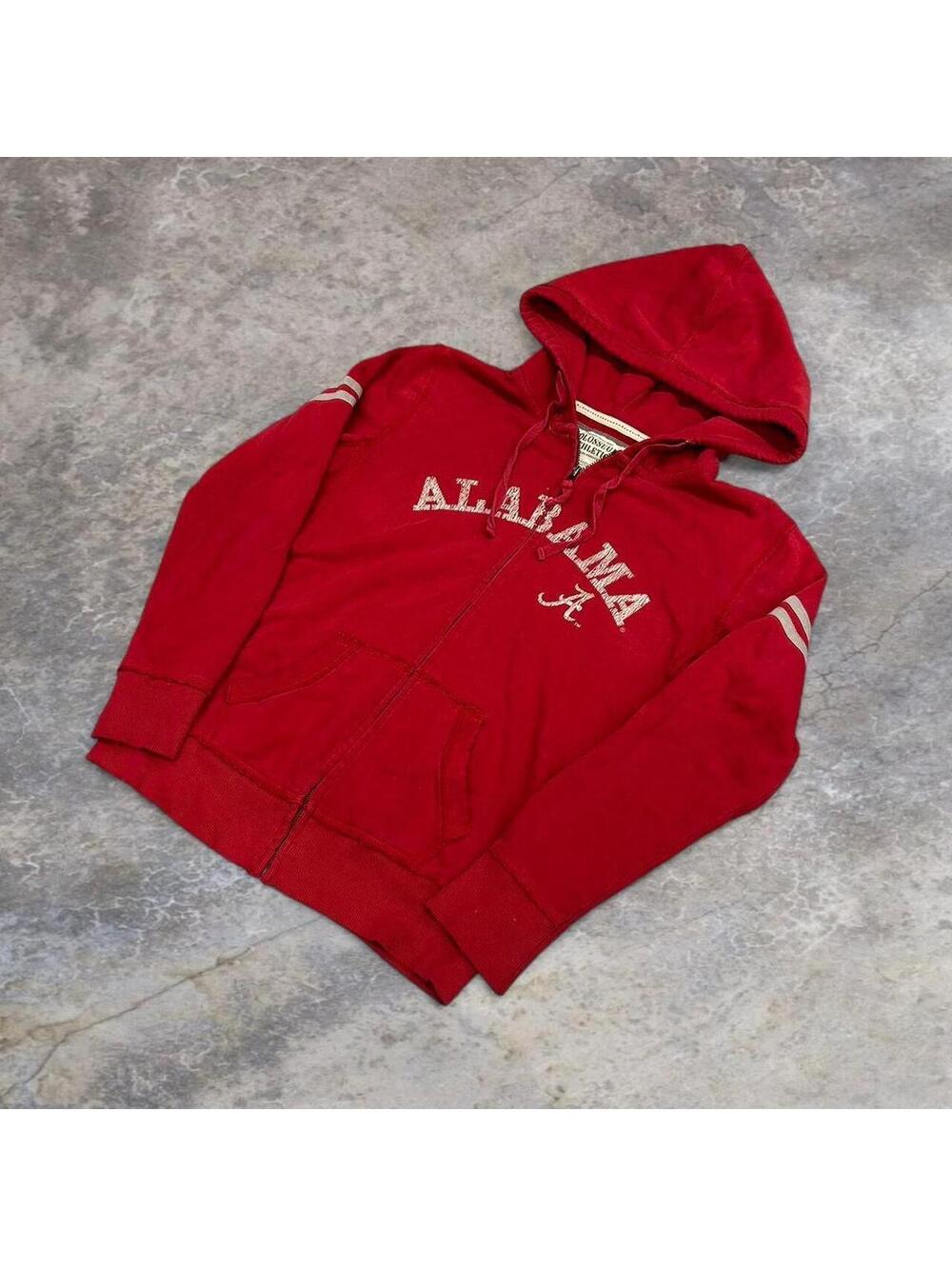 Red Alabama Crimson Tide zip up hoodie #RollTide #CollegeFootball